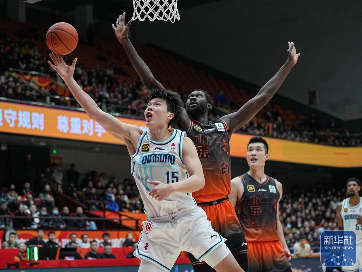 关于CBA常规赛赛程吃紧，山东男篮加时末段调整名单，媒体盛赞，控场能力受关注的信息