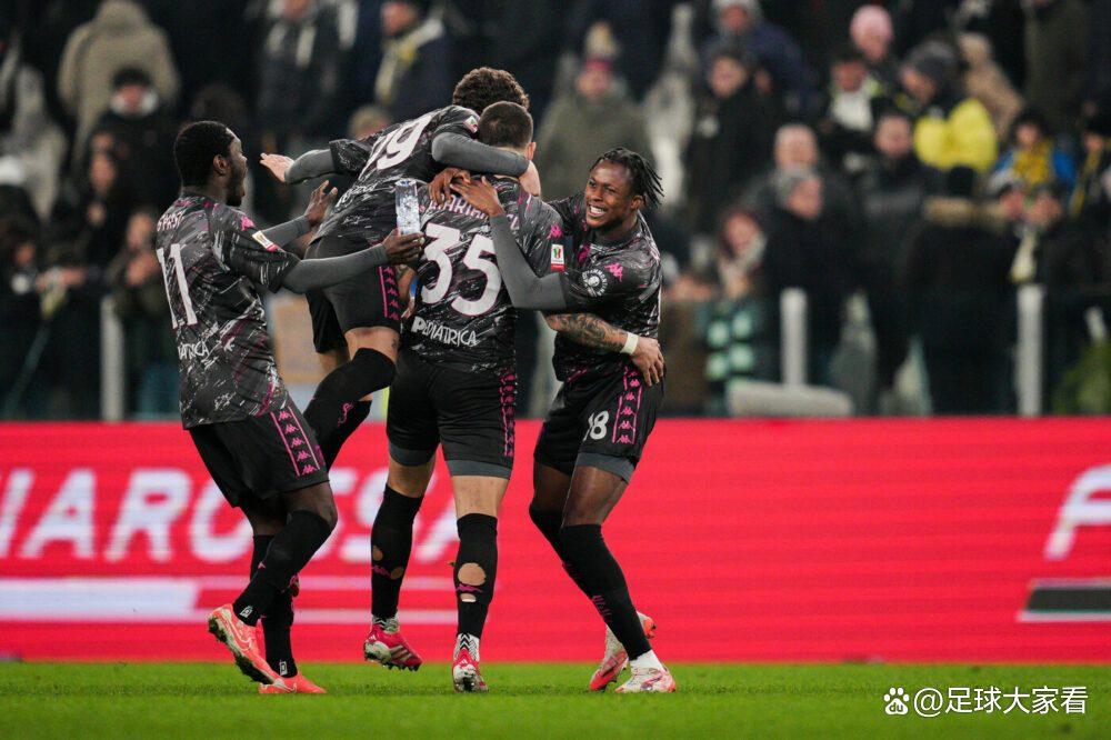 包含国际比赛日意大利杯焦点战;拜仁慕尼黑再遭质疑;悬念犹存;赛季目标并未改变的词条 包含国际比赛日意大利杯焦点战;拜仁慕尼黑再遭质疑;悬念犹存;赛季目标并未改变的词条