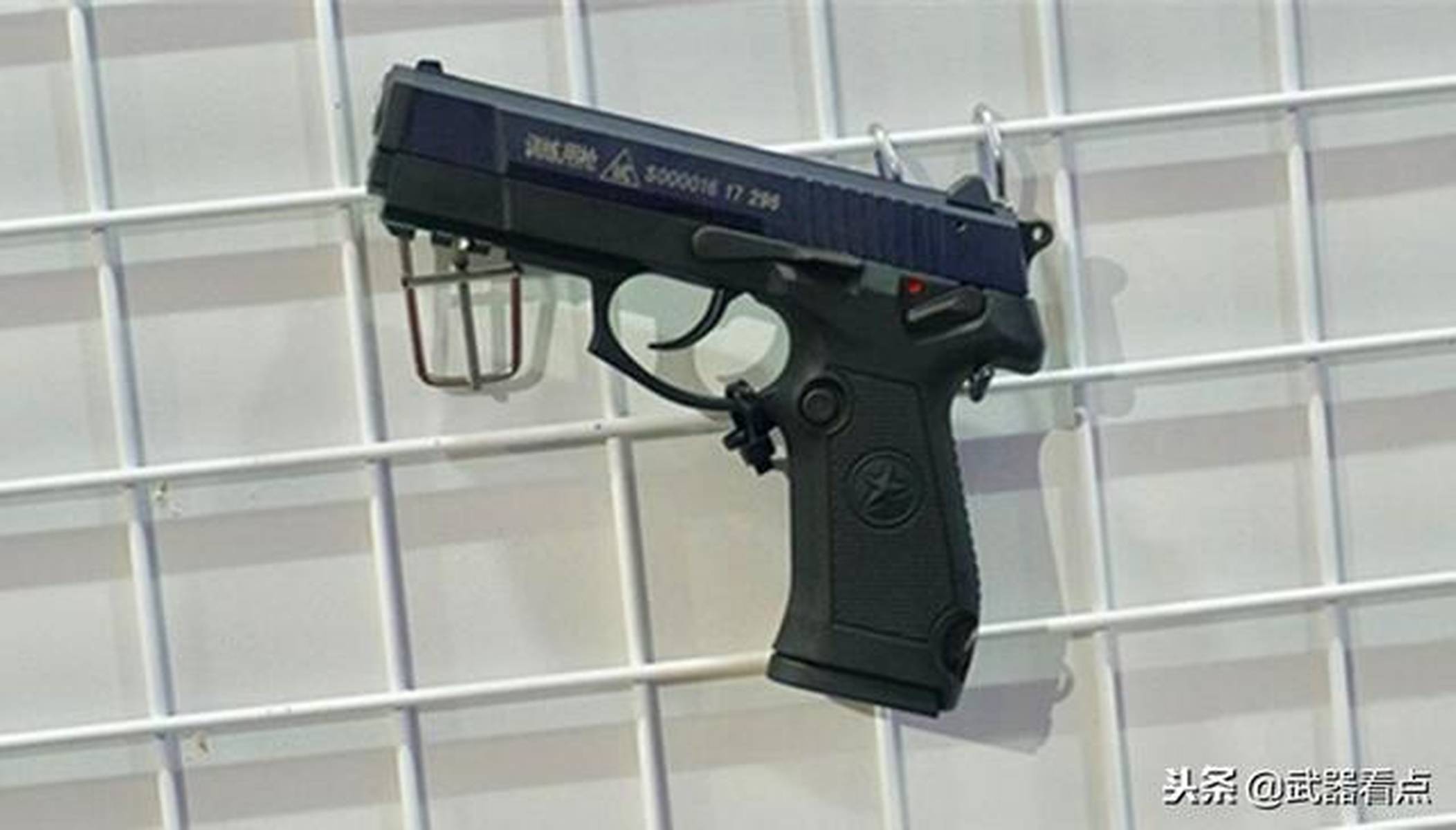 毕尔巴鄂竞技内部会议纪要流出:赛前防线松动,荷甲使命明确,高层口径保持一致 毕尔巴鄂竞技内部会议纪要流出:赛前防线松动,荷甲使命明确,高层口径保持一致