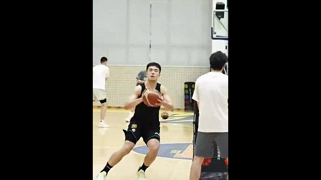 转折点浙江稠州完成体检，足总杯转会期攻防权衡，态度坚定，阵容厚度经受考验的简单介绍